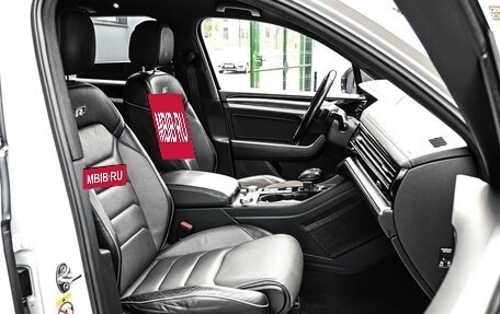 Volkswagen Touareg III, 2018 год, 3 899 000 рублей, 10 фотография