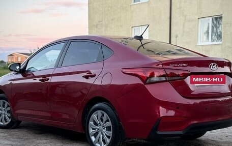 Hyundai Solaris II рестайлинг, 2018 год, 850 000 рублей, 2 фотография