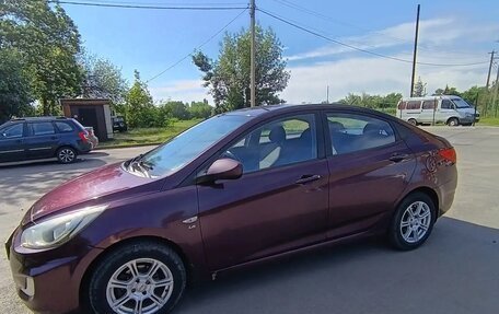 Hyundai Solaris II рестайлинг, 2012 год, 650 000 рублей, 2 фотография