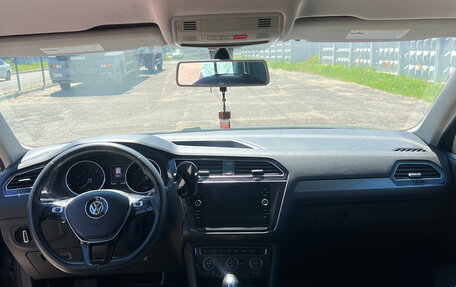 Volkswagen Tiguan II, 2020 год, 2 610 000 рублей, 17 фотография