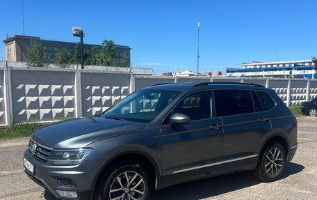 Volkswagen Tiguan II, 2020 год, 2 610 000 рублей, 9 фотография