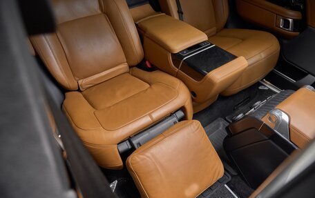 Land Rover Range Rover IV рестайлинг, 2018 год, 7 500 000 рублей, 27 фотография