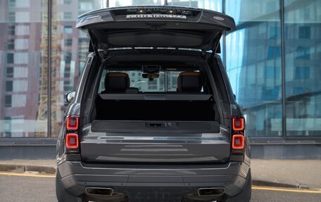 Land Rover Range Rover IV рестайлинг, 2018 год, 7 500 000 рублей, 31 фотография