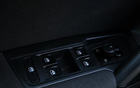Volkswagen Tiguan II, 2021 год, 2 899 000 рублей, 18 фотография