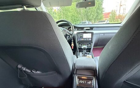 Skoda Superb III рестайлинг, 2012 год, 1 000 000 рублей, 4 фотография