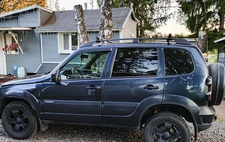 Chevrolet Niva I рестайлинг, 2010 год, 320 000 рублей, 7 фотография