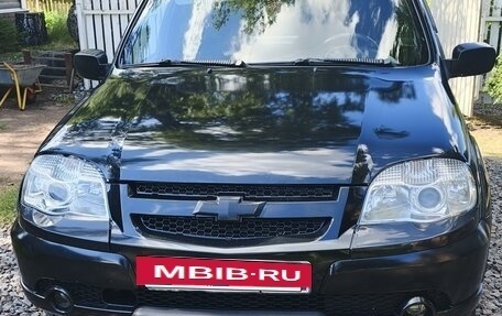 Chevrolet Niva I рестайлинг, 2010 год, 320 000 рублей, 4 фотография
