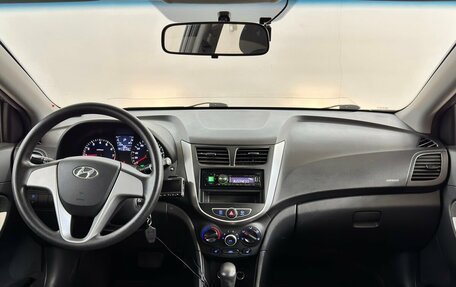 Hyundai Solaris II рестайлинг, 2011 год, 890 000 рублей, 5 фотография