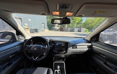 Mitsubishi Outlander III рестайлинг 3, 2019 год, 2 612 560 рублей, 16 фотография