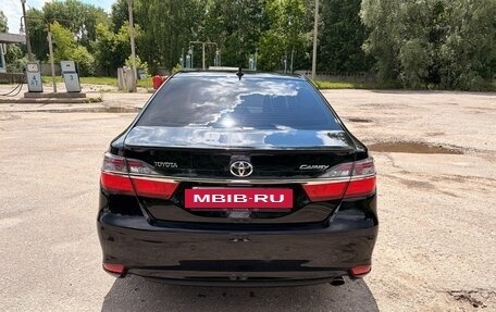 Toyota Camry, 2017 год, 2 700 000 рублей, 4 фотография