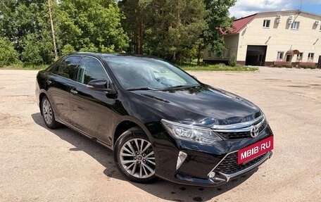 Toyota Camry, 2017 год, 2 700 000 рублей, 6 фотография