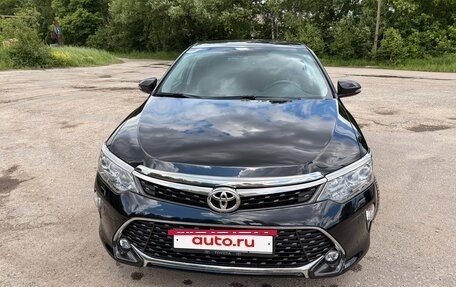Toyota Camry, 2017 год, 2 700 000 рублей, 11 фотография