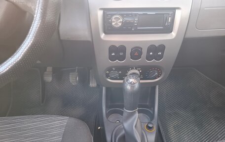 Renault Logan I, 2010 год, 270 000 рублей, 12 фотография