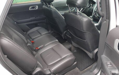 Ford Explorer VI, 2013 год, 1 700 000 рублей, 12 фотография