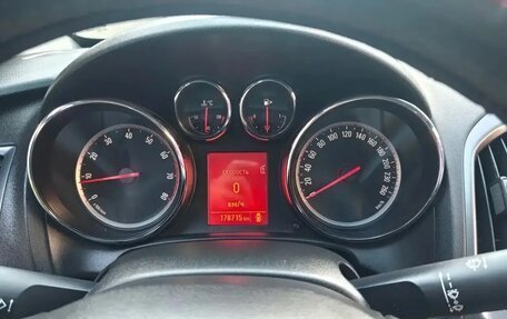 Opel Astra J, 2014 год, 870 000 рублей, 8 фотография