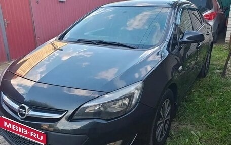 Opel Astra J, 2014 год, 870 000 рублей, 2 фотография