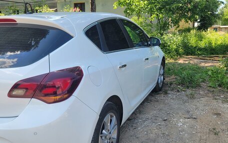 Opel Astra J, 2013 год, 535 000 рублей, 3 фотография