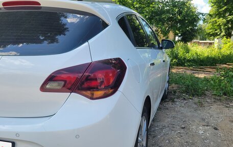 Opel Astra J, 2013 год, 535 000 рублей, 9 фотография