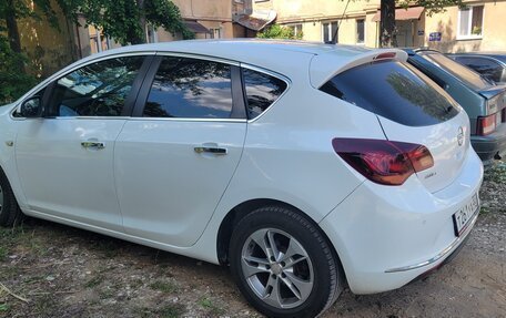 Opel Astra J, 2013 год, 535 000 рублей, 13 фотография