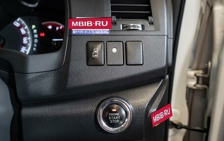 Toyota ISis I, 2013 год, 1 190 000 рублей, 20 фотография