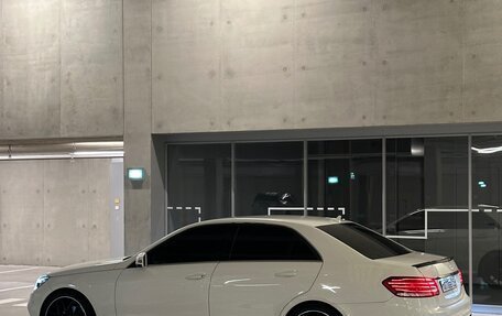 Mercedes-Benz E-Класс, 2013 год, 1 800 000 рублей, 4 фотография