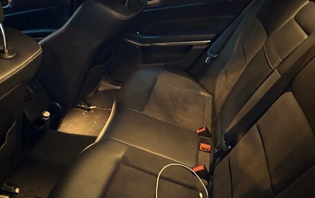Mercedes-Benz E-Класс, 2013 год, 1 800 000 рублей, 22 фотография