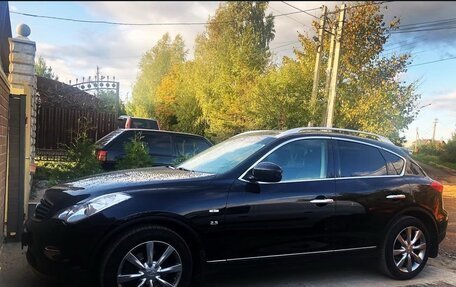 Infiniti QX50 I рестайлинг, 2014 год, 1 800 000 рублей, 4 фотография