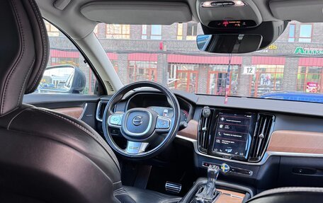 Volvo V90 II, 2018 год, 2 700 000 рублей, 14 фотография