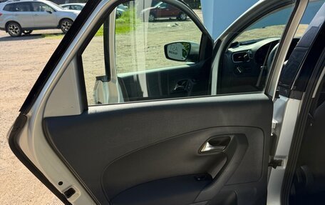 Volkswagen Polo VI (EU Market), 2012 год, 1 100 000 рублей, 17 фотография