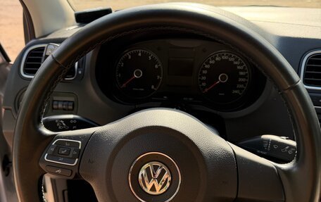 Volkswagen Polo VI (EU Market), 2012 год, 1 100 000 рублей, 35 фотография