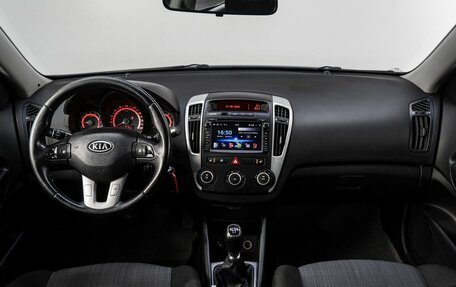 KIA cee'd I рестайлинг, 2010 год, 879 000 рублей, 17 фотография