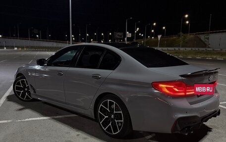 BMW 5 серия, 2017 год, 2 400 000 рублей, 3 фотография