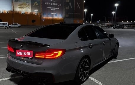 BMW 5 серия, 2017 год, 2 400 000 рублей, 4 фотография