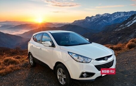 Hyundai ix35 I рестайлинг, 2013 год, 1 383 000 рублей, 2 фотография