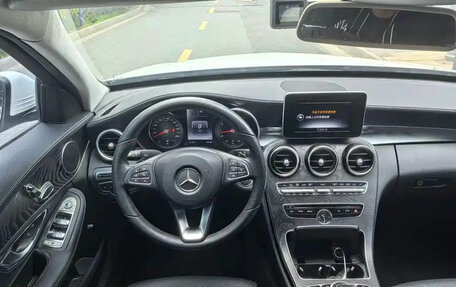 Mercedes-Benz C-Класс, 2017 год, 1 800 000 рублей, 6 фотография
