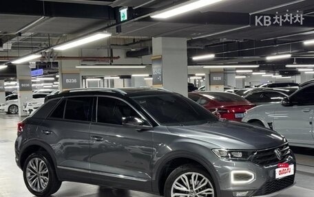 Volkswagen T-Roc I, 2022 год, 1 633 069 рублей, 4 фотография