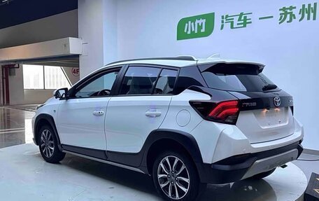 Toyota Yaris XP150 рестайлинг, 2022 год, 1 500 000 рублей, 3 фотография