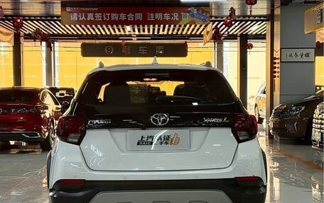 Toyota Yaris XP150 рестайлинг, 2022 год, 1 460 000 рублей, 11 фотография