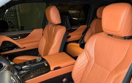 Lexus LX, 2024 год, 18 000 000 рублей, 17 фотография