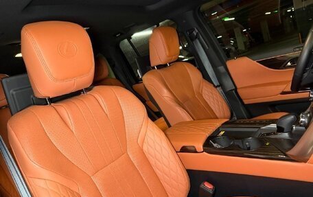 Lexus LX, 2024 год, 18 000 000 рублей, 16 фотография