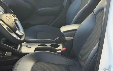 Hyundai ix35 I рестайлинг, 2011 год, 1 299 999 рублей, 13 фотография