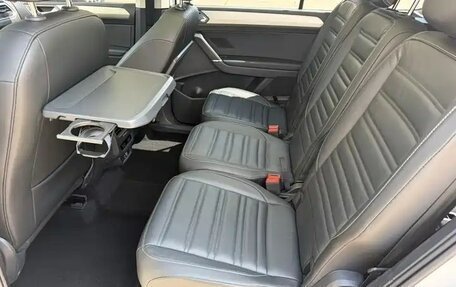 Volkswagen Touran III, 2022 год, 1 600 004 рублей, 19 фотография