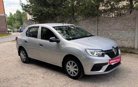 Renault Logan II, 2020 год, 900 000 рублей, 3 фотография