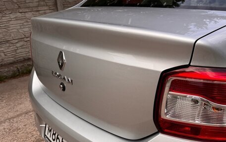 Renault Logan II, 2020 год, 900 000 рублей, 19 фотография