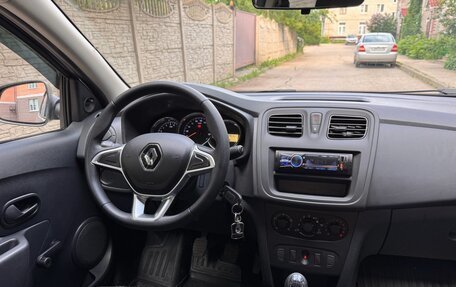 Renault Logan II, 2020 год, 900 000 рублей, 32 фотография