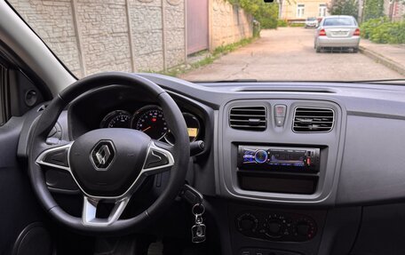 Renault Logan II, 2020 год, 900 000 рублей, 30 фотография
