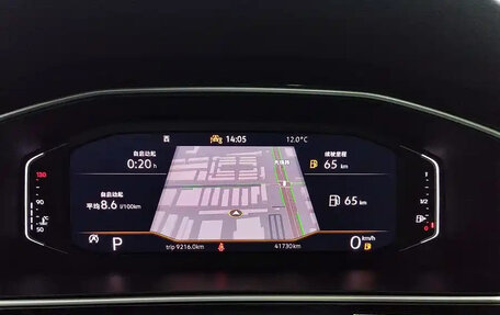 Volkswagen Tiguan II, 2022 год, 2 460 000 рублей, 11 фотография