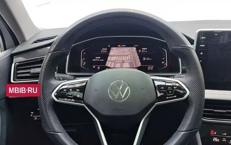 Volkswagen Tiguan II, 2022 год, 2 460 000 рублей, 10 фотография