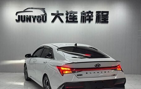 Hyundai Elantra, 2022 год, 1 170 000 рублей, 8 фотография