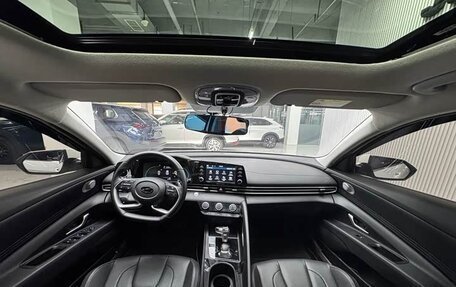 Hyundai Elantra, 2022 год, 1 170 000 рублей, 11 фотография